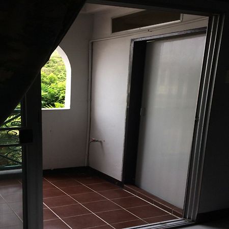 Baan Khun Mae Apartment Banguecoque Exterior foto