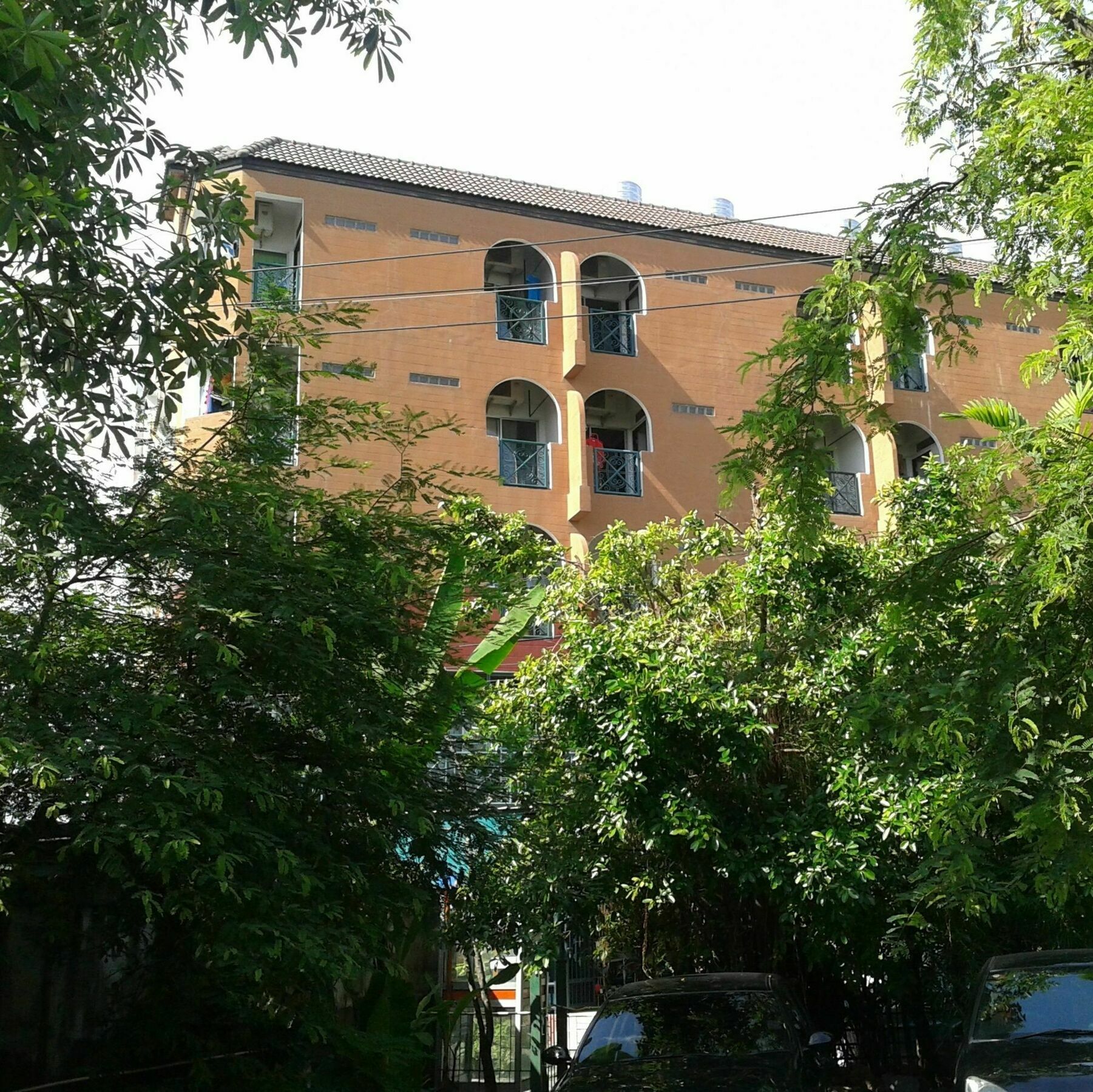 Baan Khun Mae Apartment Banguecoque Exterior foto