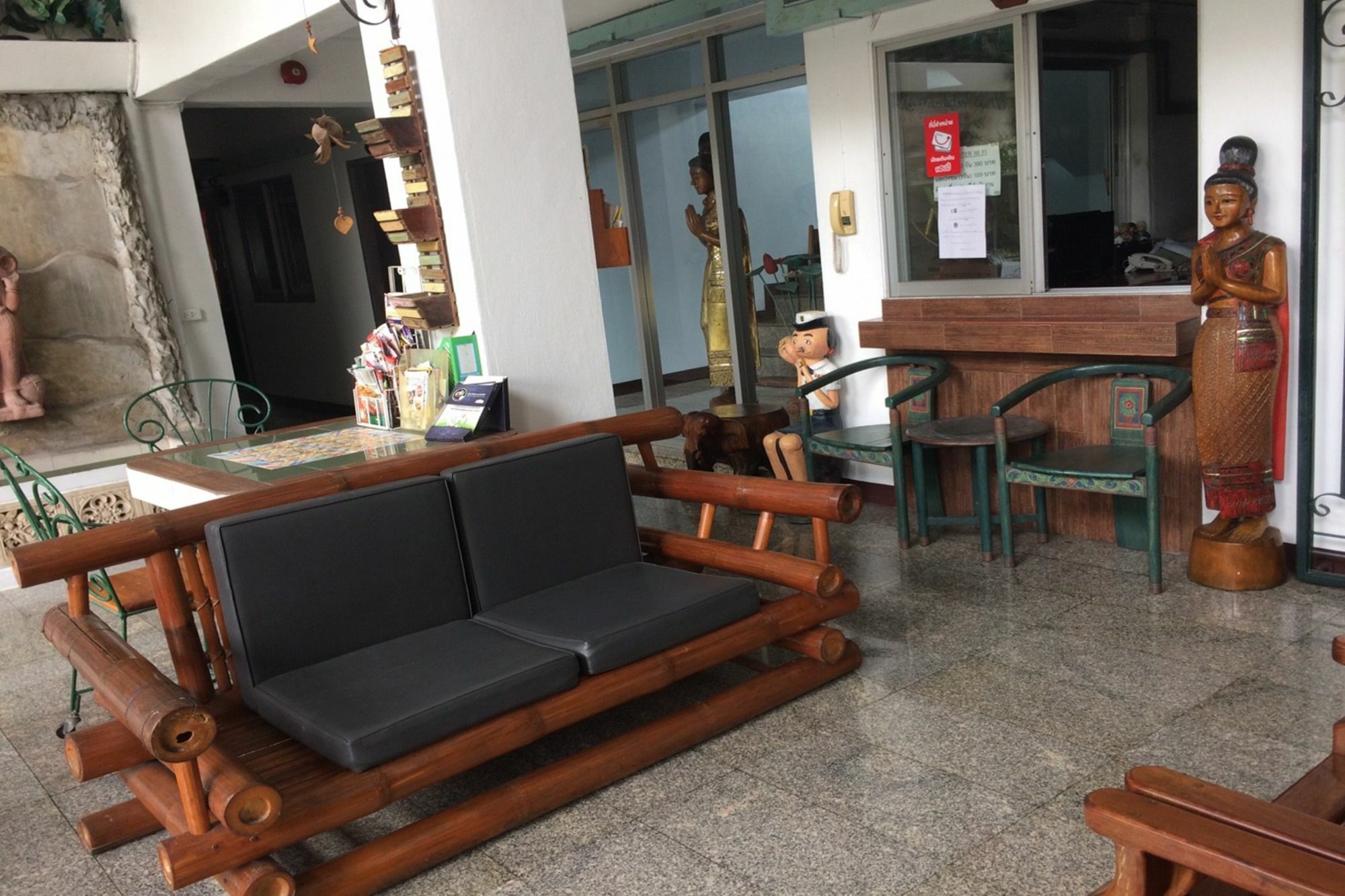 Baan Khun Mae Apartment Banguecoque Exterior foto